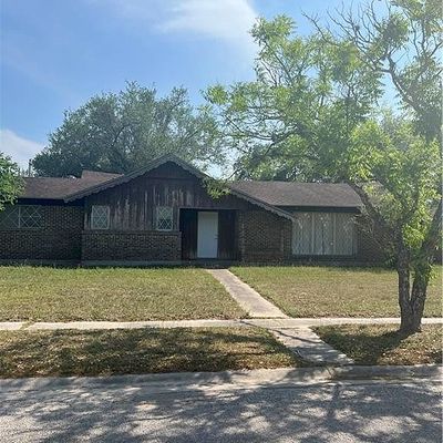 811 Stembridge St, Sinton, TX 78387