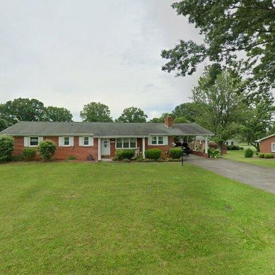 879 Wayne Ave Ne, Abingdon, VA 24210