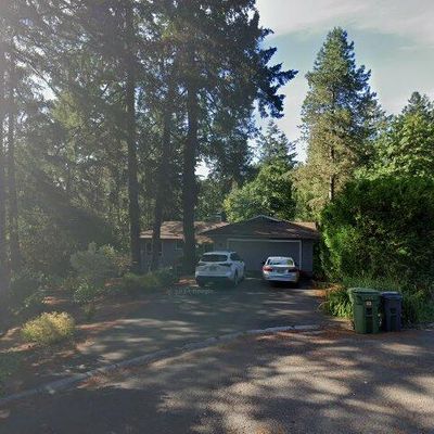 8 Pimlico Ter, Lake Oswego, OR 97035