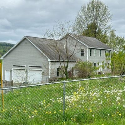 8 Railroad Ln, Holden, ME 04429