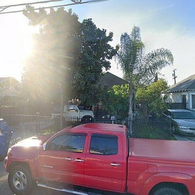 934 E 51 St St, Los Angeles, CA 90011