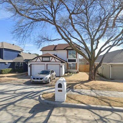 935 Ramblewood Dr, Lewisville, TX 75067