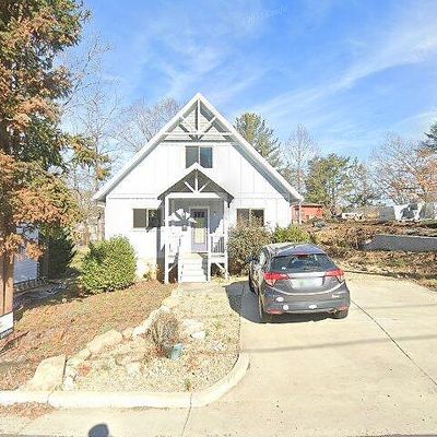 94 Downing St, Asheville, NC 28806