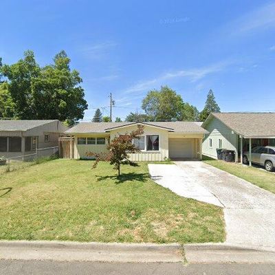 940 S Ivy St, Medford, OR 97501