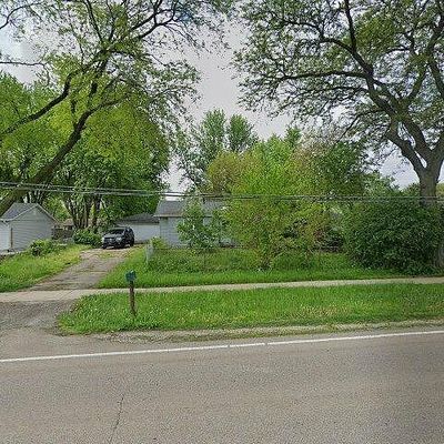 940 Sullivan Rd, Aurora, IL 60506