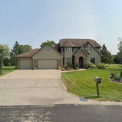 940 Wylde Oak Dr, Oshkosh, WI 54904