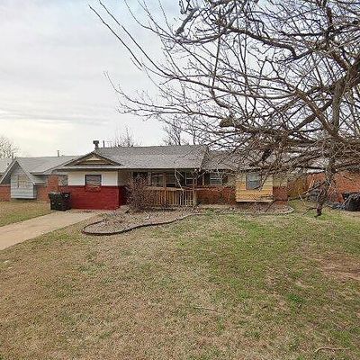 947 Nw 2 Nd St, Moore, OK 73160