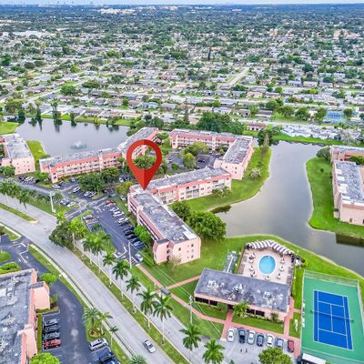 9480 Sunrise Lakes Blvd, Sunrise, FL 33322