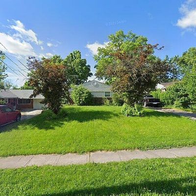 949 E Crescentville Rd, Cincinnati, OH 45246