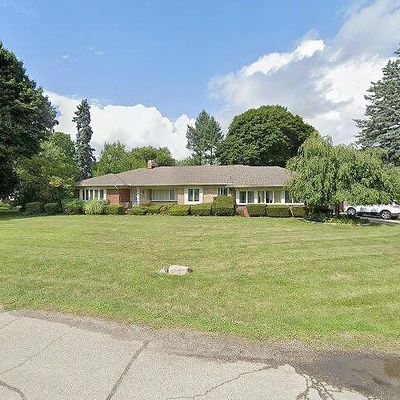 95 Hillsdale Rd, Bloomfield Hills, MI 48302