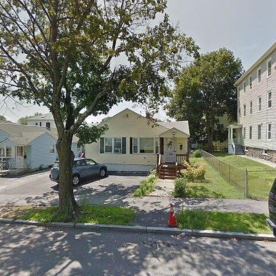 95 Puritan Ave, Worcester, MA 01604