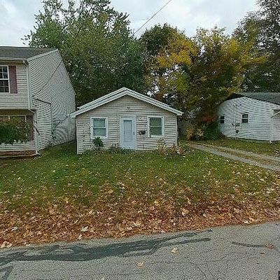 951 Peach Blvd, Willoughby, OH 44094