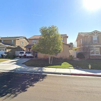 953 Curlew St, Perris, CA 92571