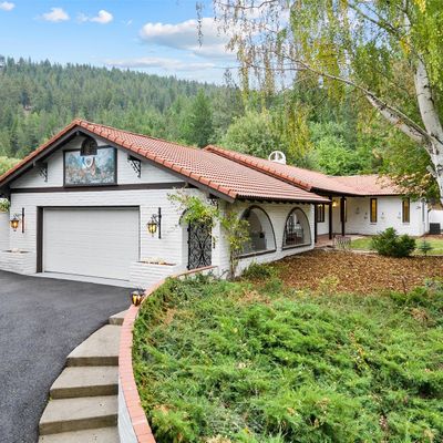 9545 E Leavenworth Rd, Leavenworth, WA 98826