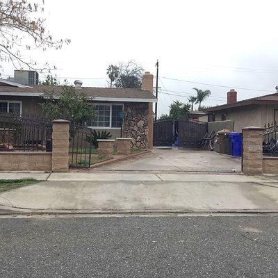 9543 Tangelo Ave, Fontana, CA 92335