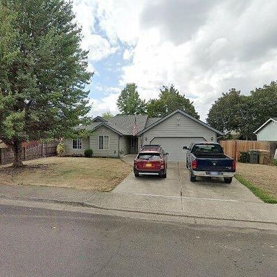 956 29 Th Ave, Sweet Home, OR 97386