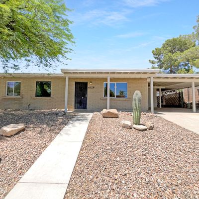 9561 E Myra Dr, Tucson, AZ 85730