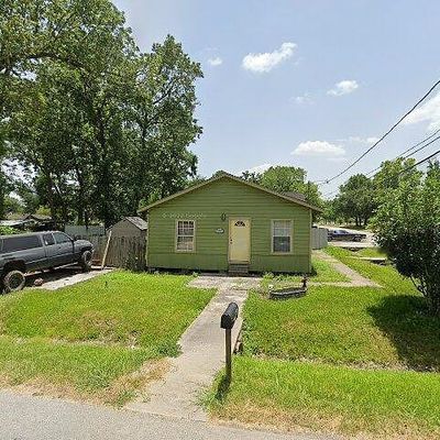 957 Grenshaw St, Houston, TX 77088