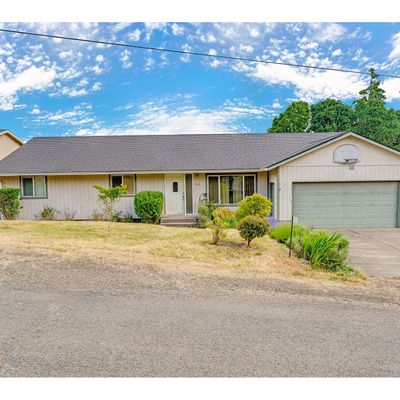 960 Sw Hill Dr, Willamina, OR 97396