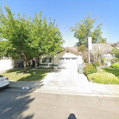 9633 N Sharon Ave, Fresno, CA 93720