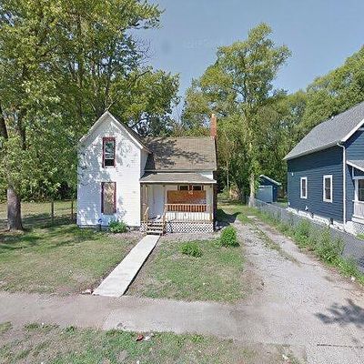 964 Pavone St, Benton Harbor, MI 49022