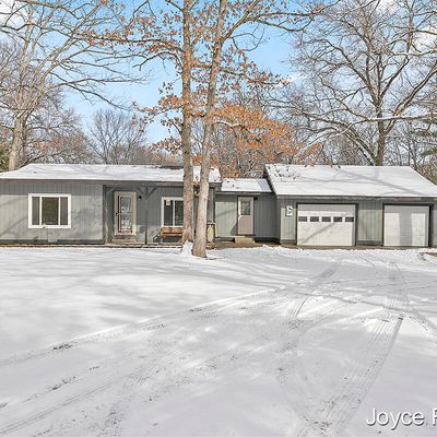 9680 Thornapple Ave, Grant, MI 49327