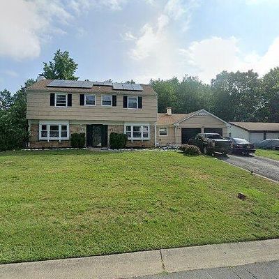 97 Crestview Dr, Willingboro, NJ 08046