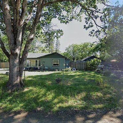 97 Mallory Ln, Shady Cove, OR 97539