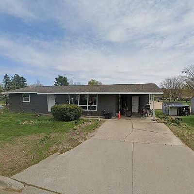 910 S Beaumont Rd, Prairie Du Chien, WI 53821