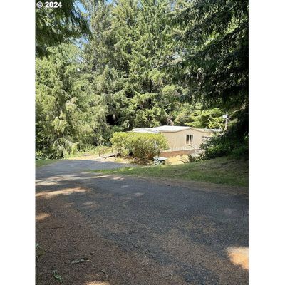 92553 Cascade Ln, Coos Bay, OR 97420