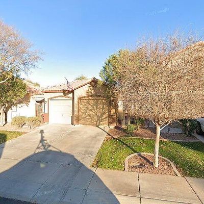 927 S Racine Ln, Gilbert, AZ 85296