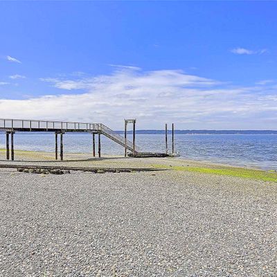 928 Blackburn Rd, Camano Island, WA 98282