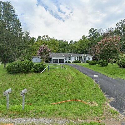 9286 Kings Hwy, Drakes Branch, VA 23937