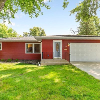 929 Cardinal Dr, Owatonna, MN 55060