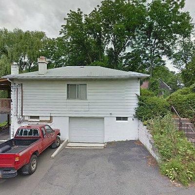 92 B Columbia Tpke, Rensselaer, NY 12144