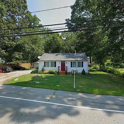 93 Killingworth Tpke, Clinton, CT 06413