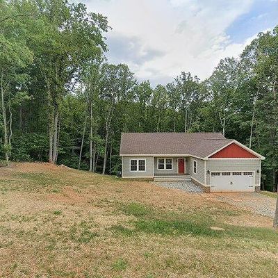 93 Leeward Dr, Moneta, VA 24121