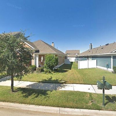 9301 Masse Ct, Aubrey, TX 76227