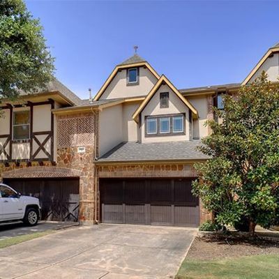 933 Brook Forest Ln, Euless, TX 76039