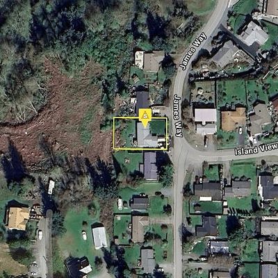 933 James Way, Camano Island, WA 98282