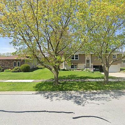 9330 Buchanan St, Crown Point, IN 46307