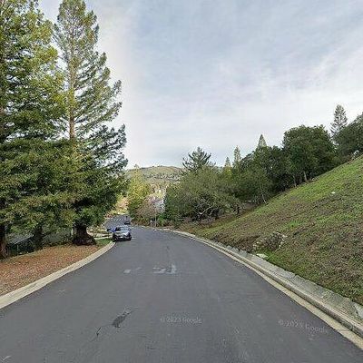 Augusta Dr, Moraga, CA 94556