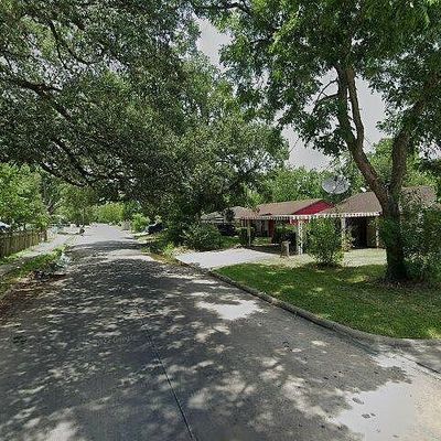 Dezirae Ln, Houston, TX 77021