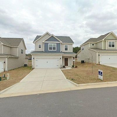 Eaton St, Carthage, NC 28327