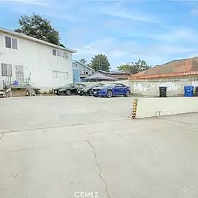 Granada Cir And Killmor, Los Angeles, CA 90026