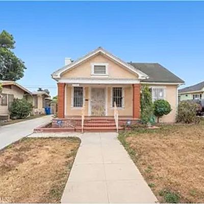 Granada Cir And Killmor, Los Angeles, CA 90043