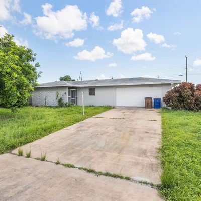 Hollywood St, Lehigh Acres, FL 33936