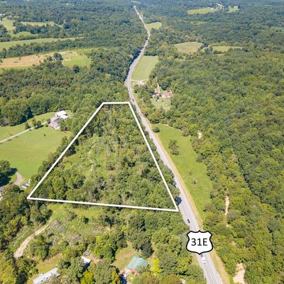 Hwy 31e, Westmoreland, TN 37186