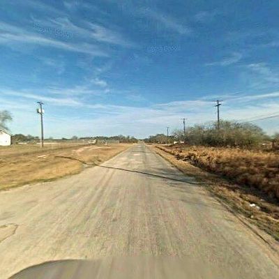 La Mota, Benavides, TX 78341