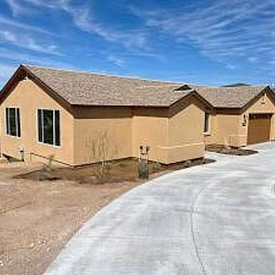 972 N Sherwood Way, Queen Valley, AZ 85118